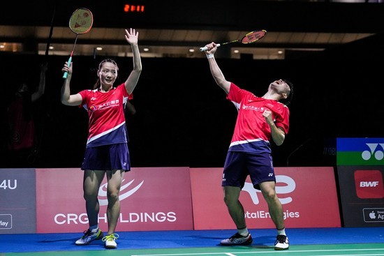 展现了他无 展现了他无