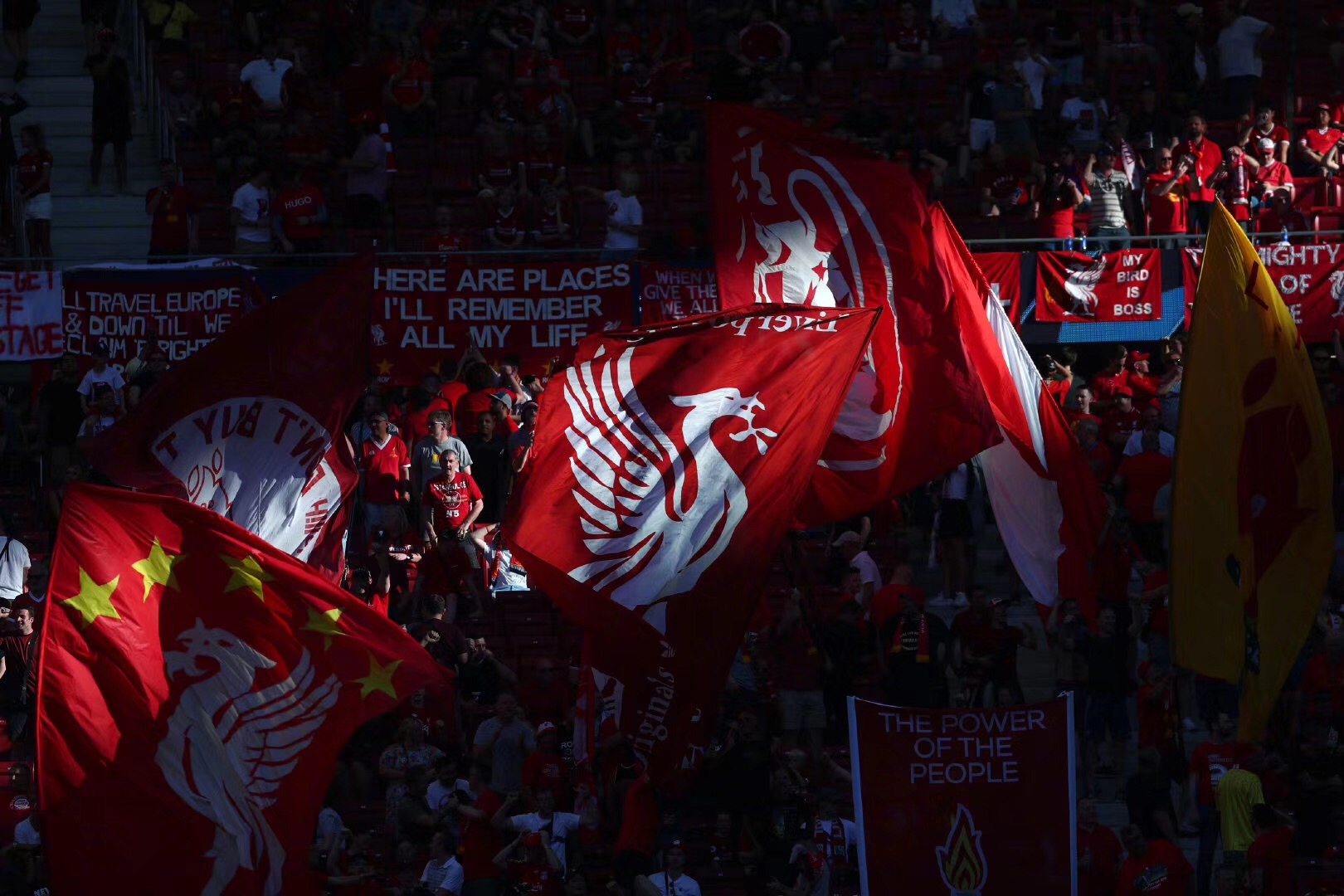 后撤步中投 后撤步中投